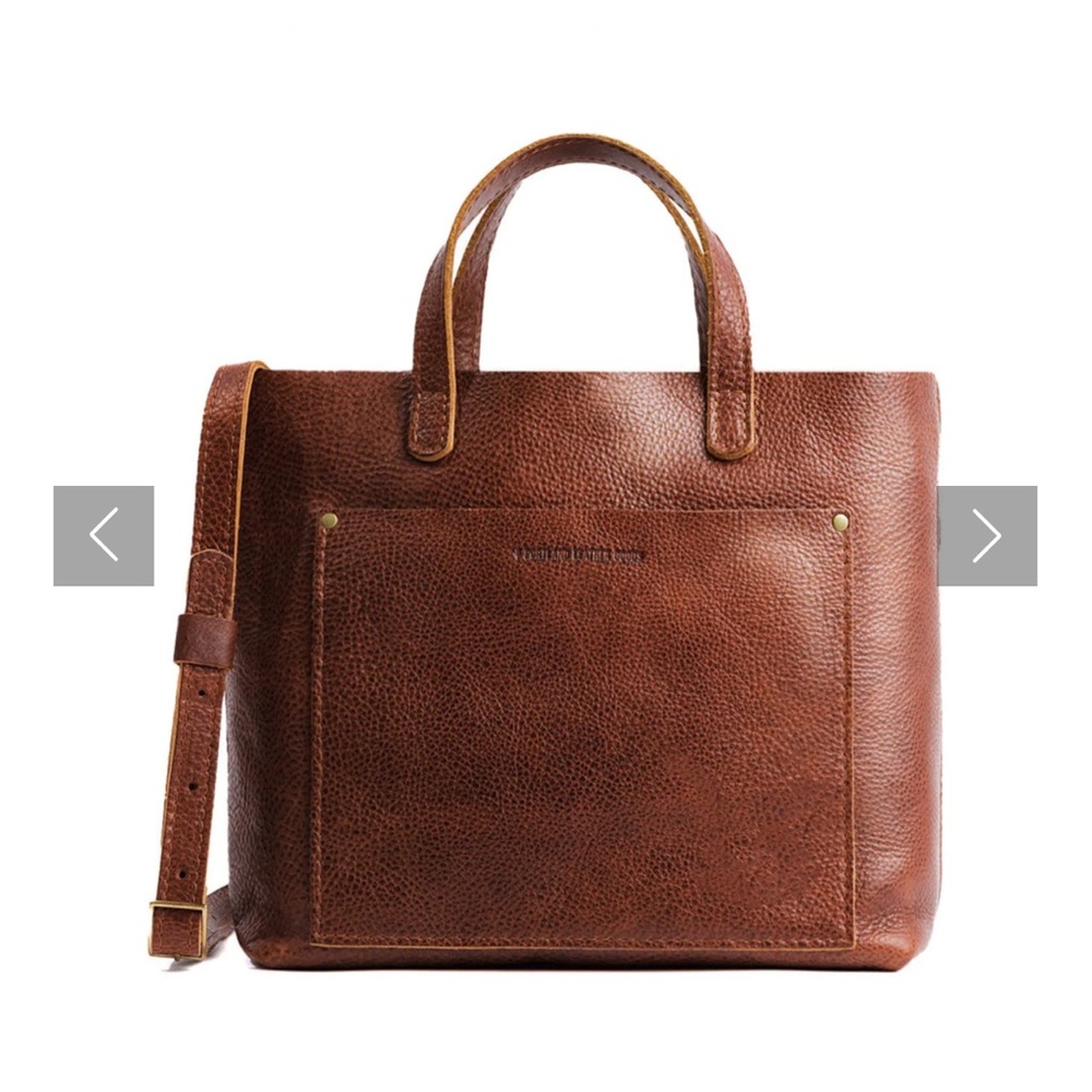 Portland Leather Goods Medium Crossbody Zipper